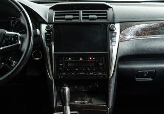 Подержанный автомобиль Toyota Camry Sedan 2016 года (14 фото)