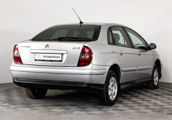 Подержанный автомобиль Citroen C5 Liftback 2001 года (5 фото)