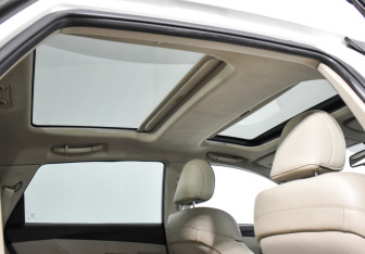 Подержанный автомобиль Toyota Venza 2009 года (21 фото)