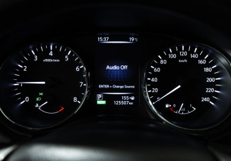 Подержанный автомобиль Nissan Qashqai 2018 года (12 фото)