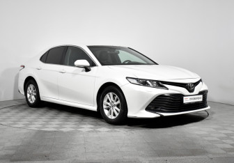 Подержанный автомобиль Toyota Camry Sedan 2020 года (3 фото)