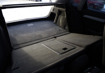 Подержанный автомобиль Audi Q3 2012 года (26 фото)