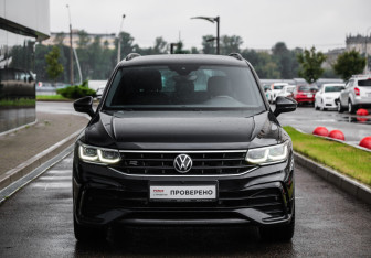 Подержанный автомобиль Volkswagen Tiguan 2021 года (4 фото)