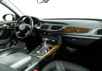 Подержанный автомобиль Audi A6 Sedan 2014 года (9 фото)