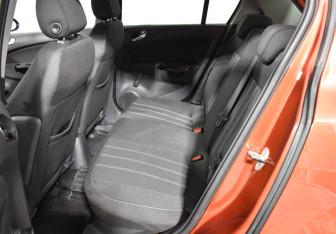 Подержанный автомобиль Opel Corsa 2013 года (11 фото)