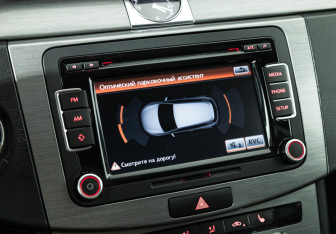 Подержанный автомобиль Volkswagen Passat Sedan 2011 года (16 фото)