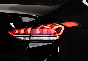 Подержанный автомобиль Hyundai Genesis 2016 года (12 фото)