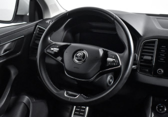 Подержанный автомобиль Skoda Karoq 2021 года (17 фото)
