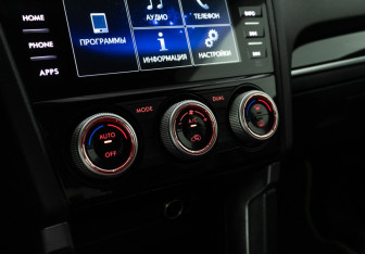 Подержанный автомобиль Subaru Forester Suv 2017 года (18 фото)