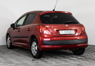 Подержанный автомобиль Peugeot 207 Hatchback 2008 года (7 фото)