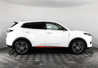 Подержанный автомобиль Changan UNI-S 2024 года (5 фото)