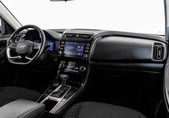 Подержанный автомобиль Hyundai Creta 2022 года (9 фото)