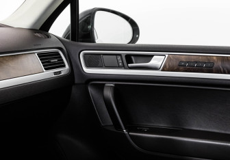 Подержанный автомобиль Volkswagen Touareg 2017 года (15 фото)