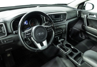 Подержанный автомобиль Kia Sportage 2021 года (11 фото)