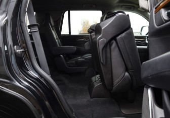 Подержанный автомобиль Cadillac Escalade Suv 2018 года (28 фото)