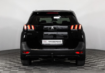 Подержанный автомобиль Peugeot 5008 Suv 2020 года (6 фото)