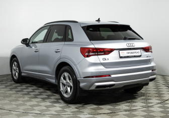 Подержанный автомобиль Audi Q3 2019 года (7 фото)