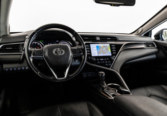 Подержанный автомобиль Toyota Camry Sedan 2020 года (19 фото)