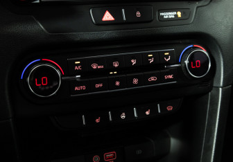 Подержанный автомобиль Kia Ceed Wagon 2019 года (18 фото)