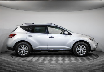 Подержанный автомобиль Nissan Murano Suv 2012 года (4 фото)