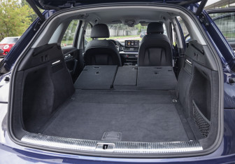 Подержанный автомобиль Audi Q5 2021 года (34 фото)