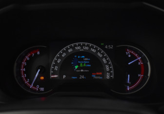Подержанный автомобиль Toyota RAV4 2019 года (19 фото)