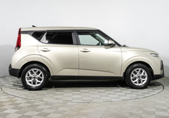 Подержанный автомобиль Kia Soul 2019 года (4 фото)