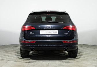 Подержанный автомобиль Audi Q5 2013 года (6 фото)