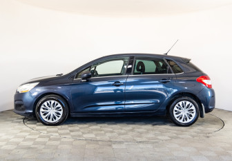 Подержанный автомобиль Citroen C4 Hatchback 2011 года (8 фото)