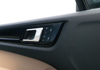 Подержанный автомобиль Porsche Cayenne 2020 года (29 фото)