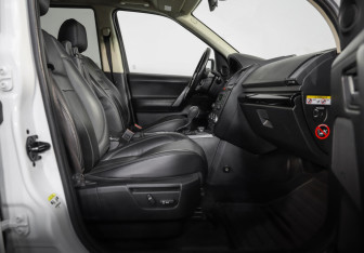 Подержанный автомобиль Land Rover Freelander 2012 года (23 фото)