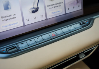 Подержанный автомобиль Voyah Free 2025 года (23 фото)