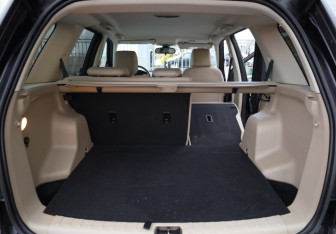 Подержанный автомобиль Land Rover Freelander 2012 года (30 фото)