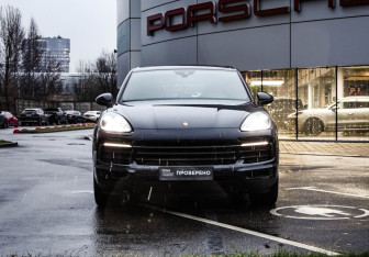 Подержанный автомобиль Porsche Cayenne 2018 года (4 фото)