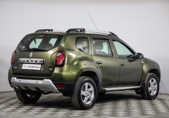 Подержанный автомобиль Renault Duster 2018 года (4 фото)