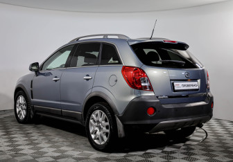 Подержанный автомобиль Opel Antara 2013 года (7 фото)
