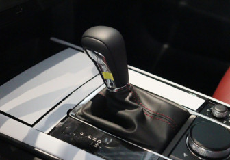 Новый Mazda CX-30 2025 (11 фото)