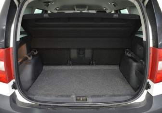 Подержанный автомобиль Skoda Yeti 2013 года (16 фото)