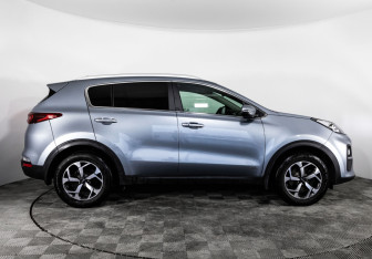 Подержанный автомобиль Kia Sportage 2021 года (4 фото)