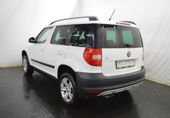 Подержанный автомобиль Skoda Yeti 2013 года (7 фото)