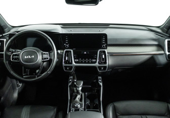 Подержанный автомобиль Kia Sorento 2022 года (14 фото)