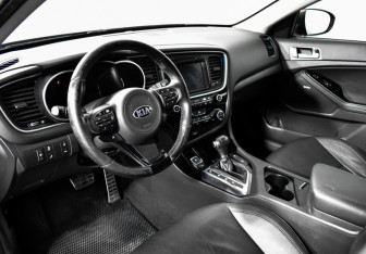Подержанный автомобиль Kia Optima Sedan 2015 года (9 фото)