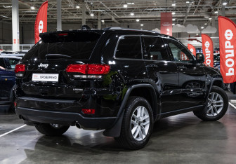 Подержанный автомобиль Jeep Grand Cherokee 2019 года (5 фото)