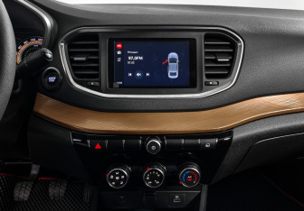 Подержанный автомобиль LADA (ВАЗ) Vesta Sedan 2023 года (17 фото)