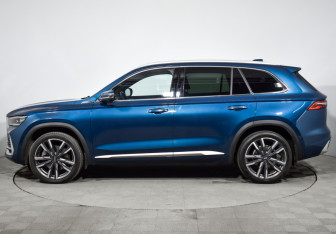 Подержанный автомобиль Geely Monjaro 2023 года (8 фото)