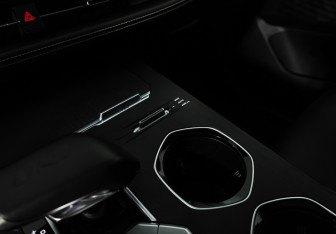 Подержанный автомобиль Changan UNI-K 2023 года (20 фото)