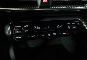 Подержанный автомобиль Kia K5 2021 года (18 фото)