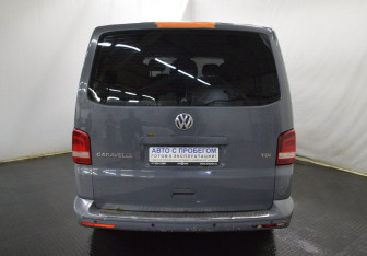 Подержанный автомобиль Volkswagen Caravelle 2012 года (5 фото)