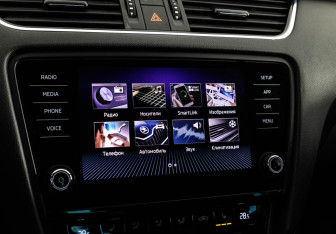 Подержанный автомобиль Skoda Octavia Liftback 2019 года (13 фото)