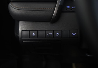 Подержанный автомобиль Toyota Camry Sedan 2019 года (17 фото)